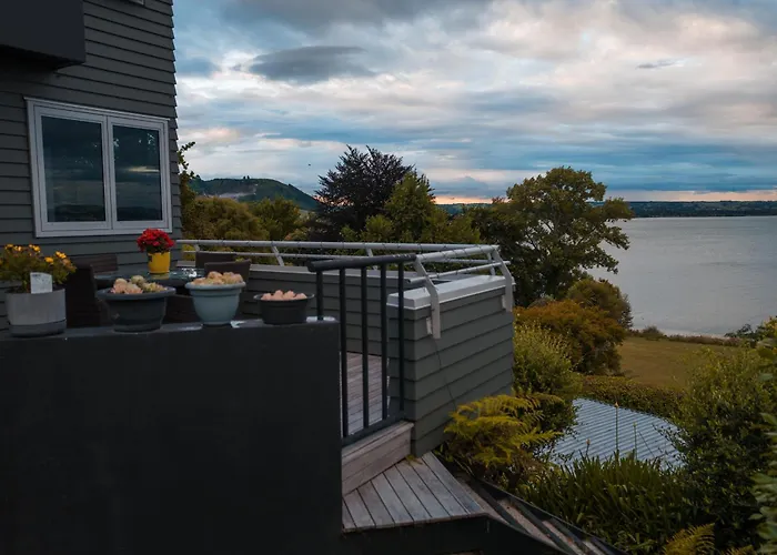 Сasa de vacaciones Serenity Lakeview Retreat *