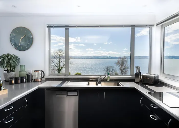 Сasa de vacaciones Serenity Lakeview Retreat *